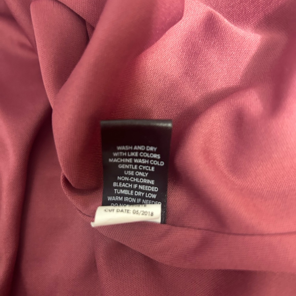 Torrid burgundy double zip jacket with hood size 2 (18) - Picture 7 of 7